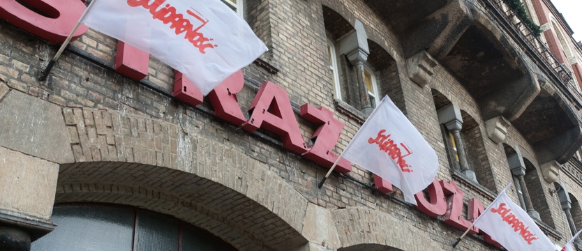 Służby niezadowolone