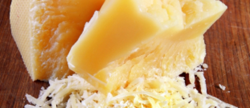 Parmezan - najczęściej kradziony i podrabiany ser
