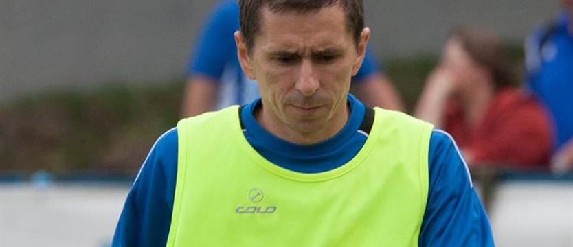 Piłka nożna. Błękitni na dnie