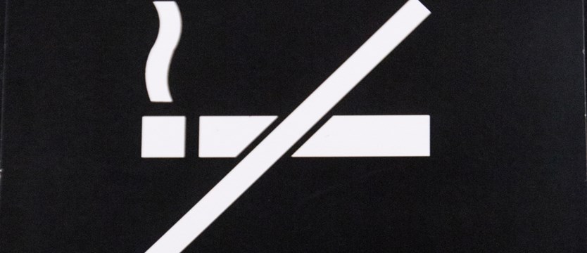 Zakaz palenia w samochodach