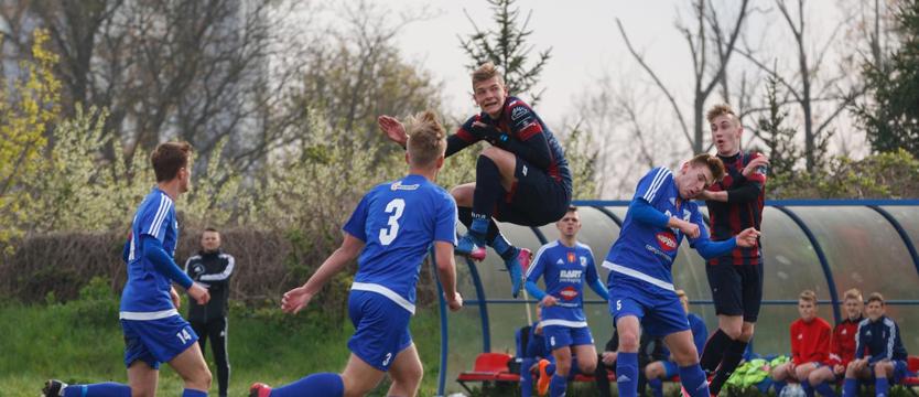 Piłka nożna. Skromna wygrana juniorów Pogoni