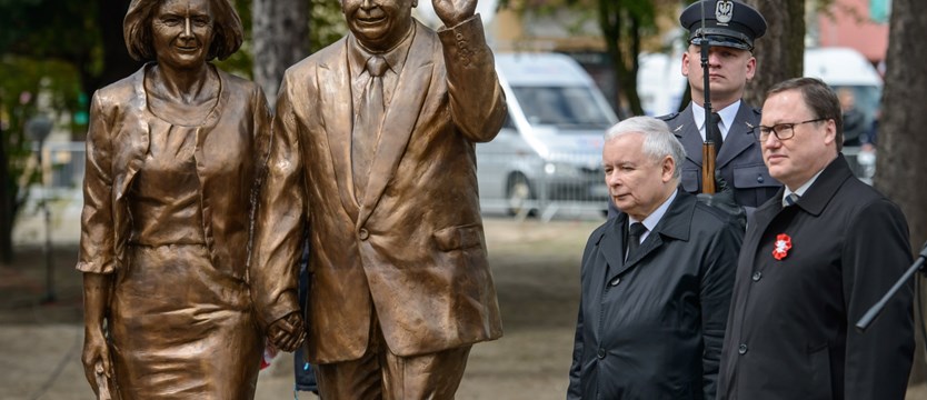 Lechowi Kaczyńskiemu należą się pomniki