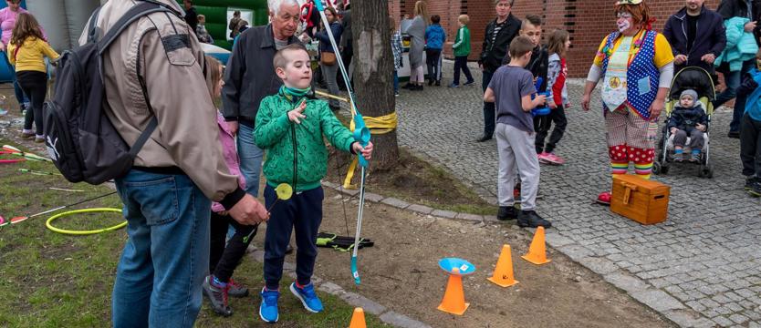 Promyki i bańki na jarmarku