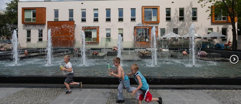 Teatralny Ty-Dzień Dziecka w Pleciudze