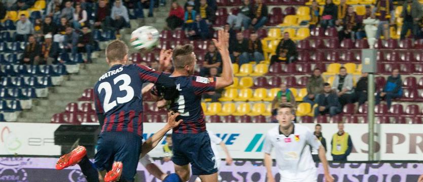 Piłka nożna. Terminarz 9 i 10 kolejki