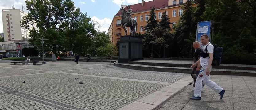 Stalowa pułapka. Raz, dwa i... bęc