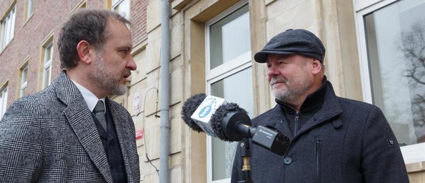 Zamieścił mema, stanie przed sądem. Satyra czy pomówienie?