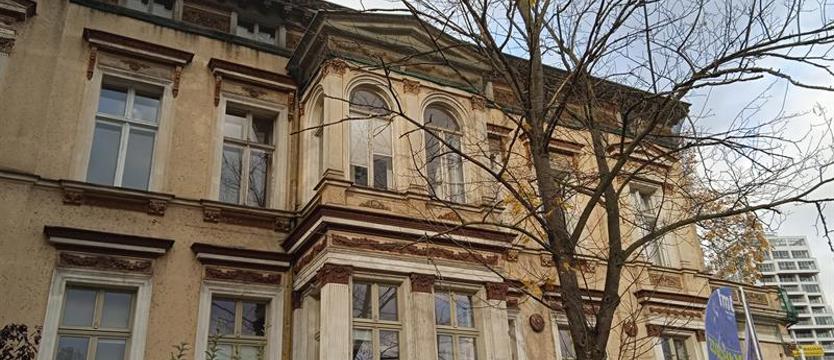 Nie ma uchwały – nie ma wyceny? Pustostan z panoramicznym widokiem