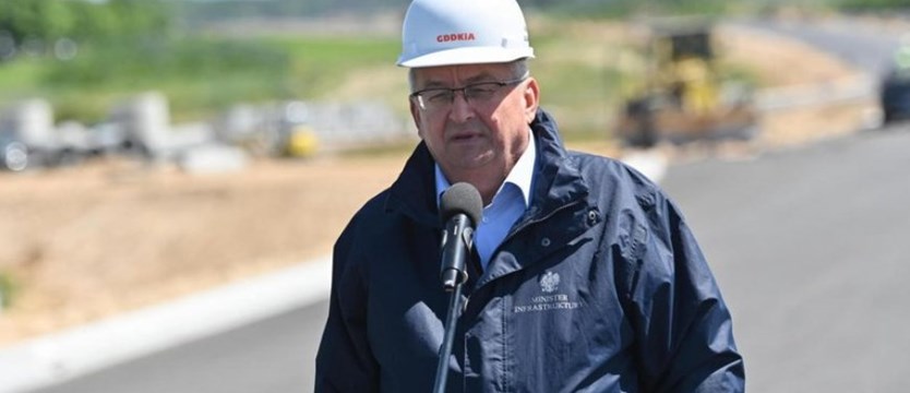 Minister Adamczyk: w 2024 r. droga ekspresowa S3 będzie w całości dostępna