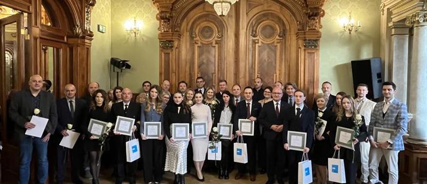 Akademickie Nagrody Prezydenta Miasta wręczone. Za najlepsze prace naukowe