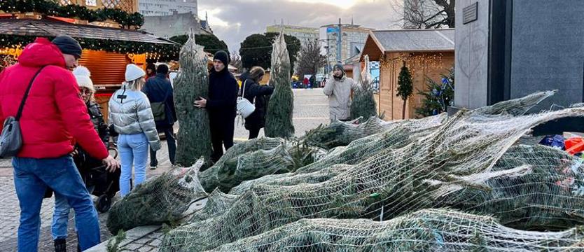 Ostatnie dni z jarmarkiem. Smakołyki, prezenty, choinki