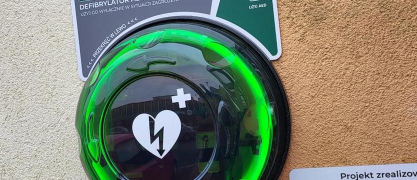 Udało się wyłonić dostawcę miejskich defibrylatorów w Kołobrzegu