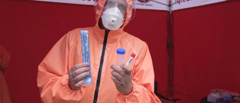 Prawie tysiąc nowych zakażeń w regionie. Zmarły 23 osoby