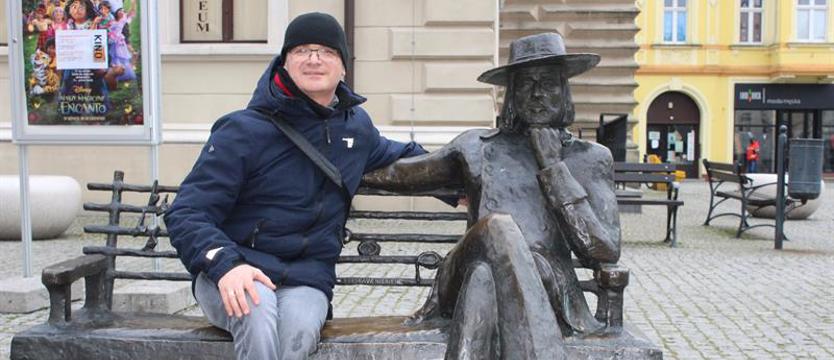 Na ławeczce Czesława Niemena i pod posągiem Chrystusa Króla. A może do Świebodzina?