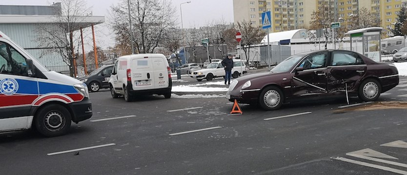 Seria wypadków na skrzyżowaniu ul. Zielonogórskiej i 26 Kwietnia w Szczecinie