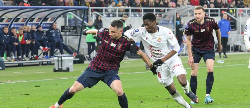 Piłka nożna. Pogoń podtopiła Wislę!