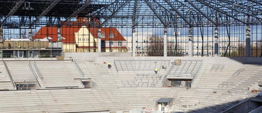 Piłka nożna. Wiosną trybuny dla blisko 10 tysięcy kibiców