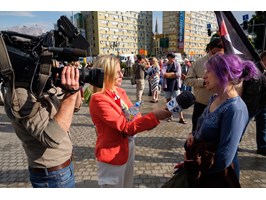 Obrońcy TVN 24 protestowali na placu Pawła Adamowicza