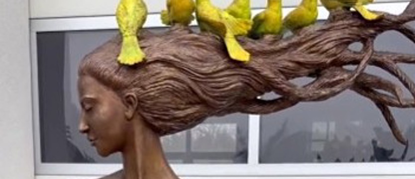 Przyjechała Melody. Nowa rzeźba stanie w parku