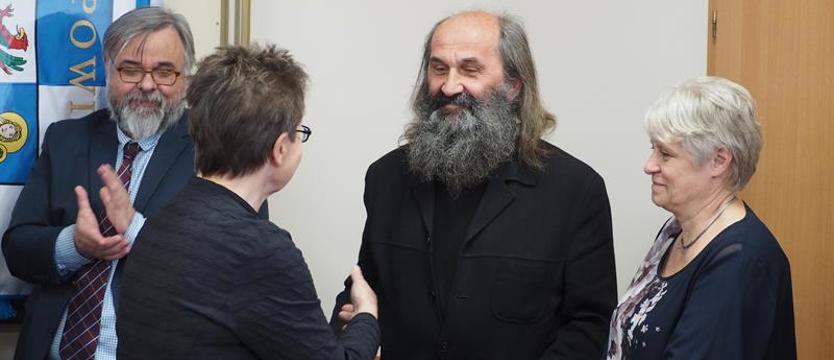 Przez 23 lata byli rodziną zastępczą. To ciągłe odkrywanie…