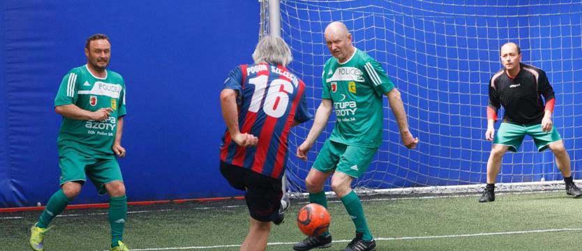 Piłka nożna. Kto chce zagrać z Grosickim i Starzyńskim?