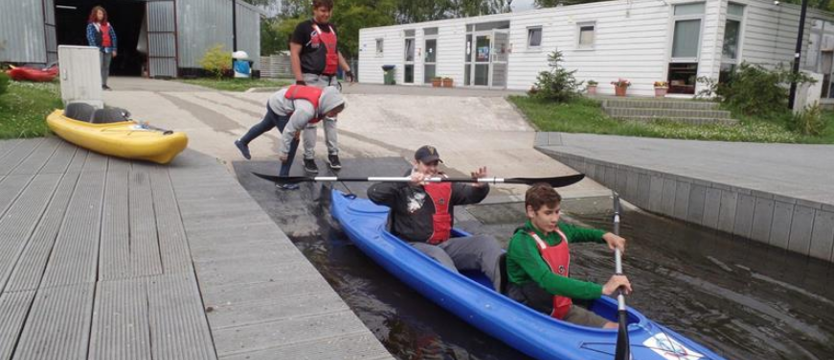 Co robić? Popływaj w wakacje