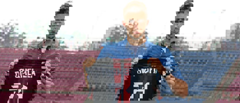 Piłka nożna. Pogoń zmieniła transferowy front