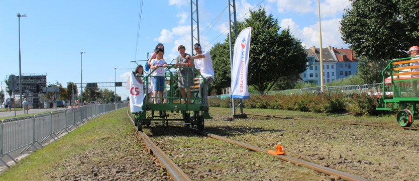 Drezyną po torach tramwajowych