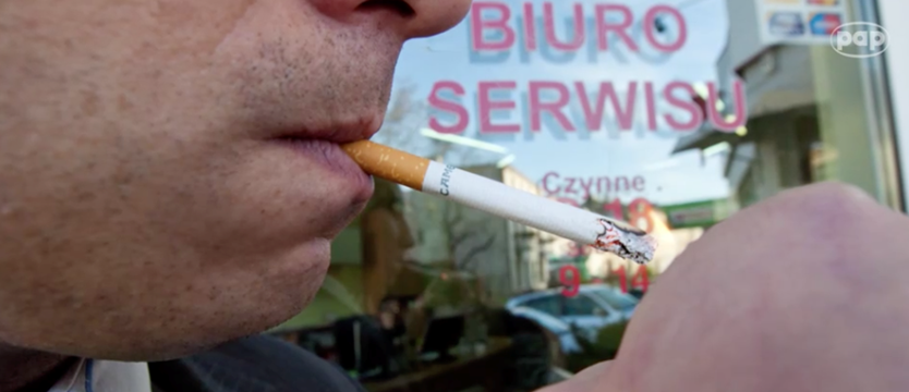 Pracodawcy tracą miliony przez... palaczy