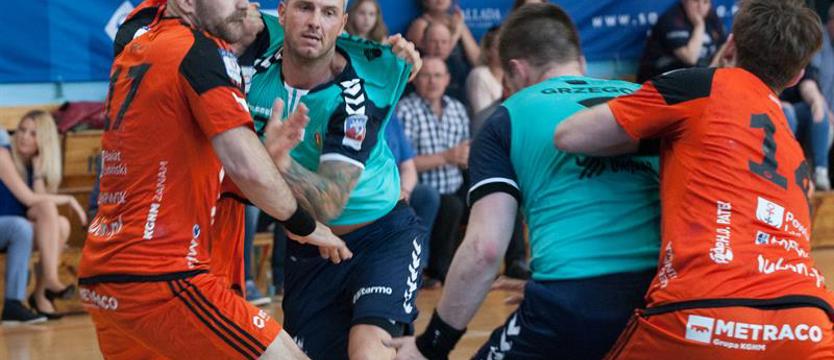 Piłka ręczna. Nowy trener i przemeblowany skład