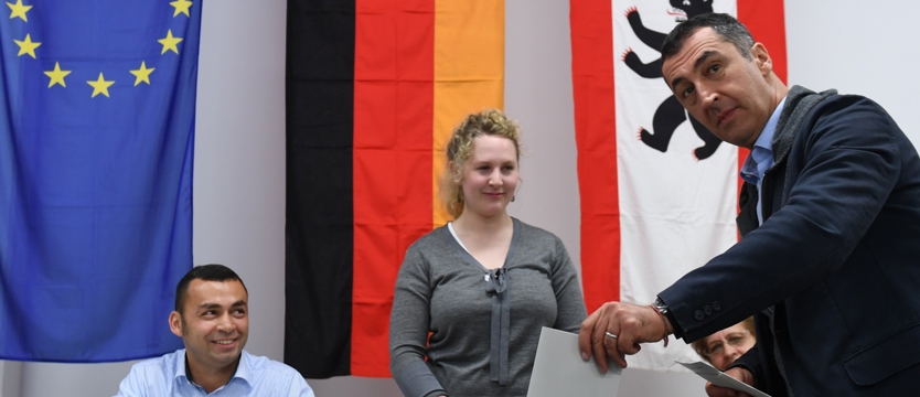 W Niemczech rozpoczęły się wybory do Bundestagu