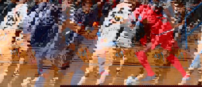 Futsal. Porażka zdziesiątkowanej zero-czwórki