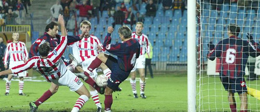 Piłka nożna. Gest Drumlaka