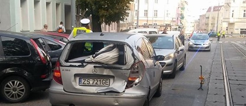 Wypadek na Malczewskiego - utrudnienia w komunikacji