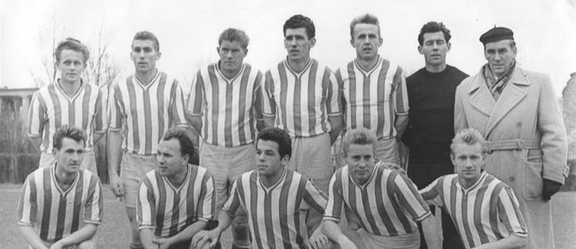 Piłka nożna. Stoczniowcy kontra Portowcy