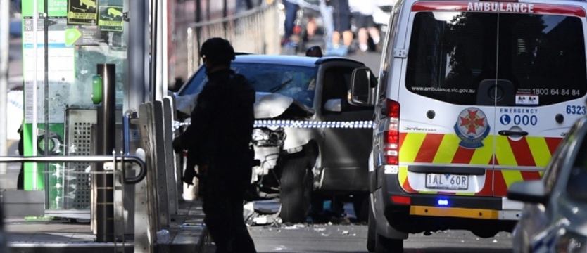 Samochód wjechał w tłum w Melbourne