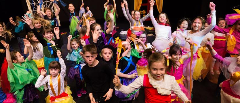 Rzeźba, cyrk czy teatr? Gdzie na ferie