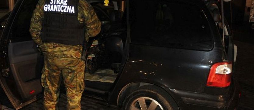 Auta z silnikami... zaburtowymi