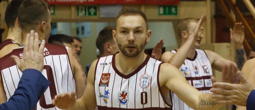 Koszykówka. Setka Spójni w Łańcucie