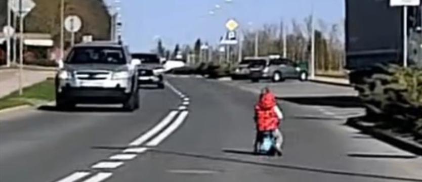 Niebezpieczna sytuacja w Stargardzie. Dziecko na środku drogi