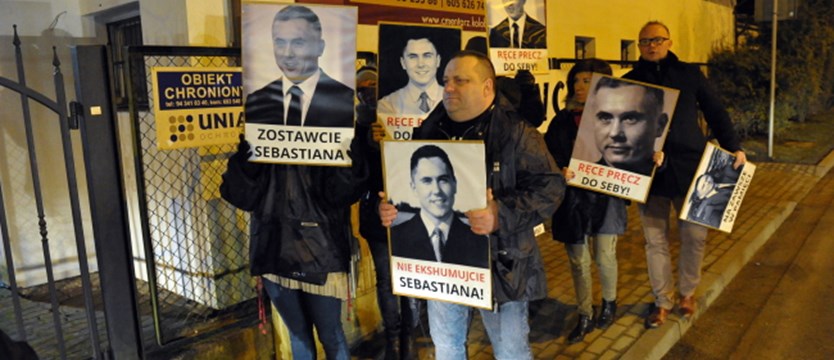 Protest przeciwko ekshumacji Sebastiana Karpiniuka