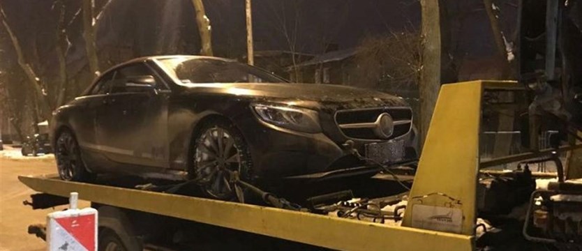 Luksusowy Mercedes zniknął spod domu. Szybko się odnalazł
