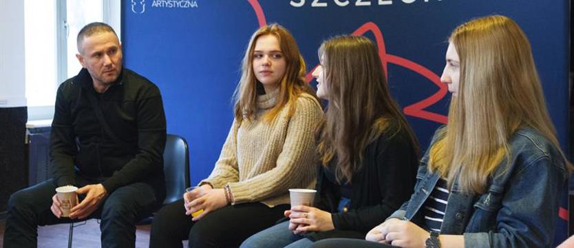 Młodzi Agenci z Sylwestrem Ostrowskim