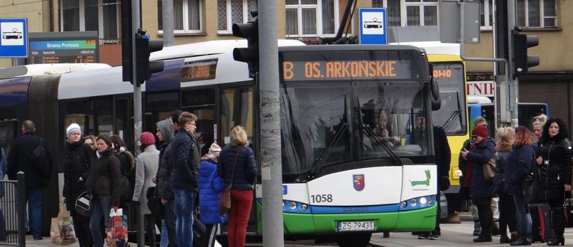 Komunikacja w Wielkanoc