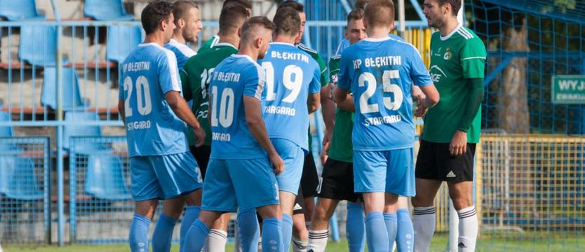 Piłka nożna. Błękitni przegrali z Wartą