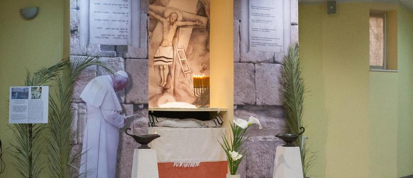 Grób Jezusa i obraz cierpienia ludu Izraela