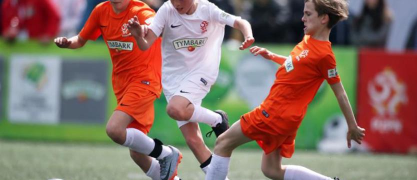 Piłka nożna. O prymat w województwie