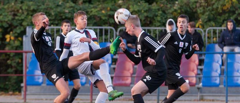 Piłka nożna. Rodzice sponsorami swoich dzieci