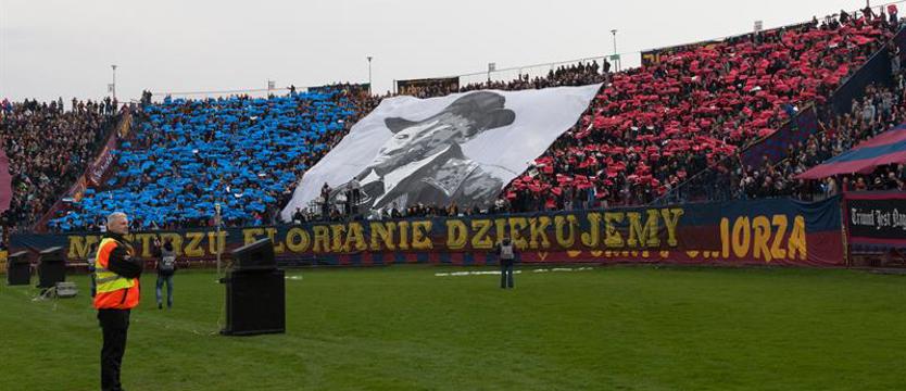 Piłka nożna. Urodzinowe prezenty od sponsorów