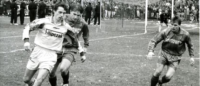 Piłka nożna. 50 lat Chemika Police